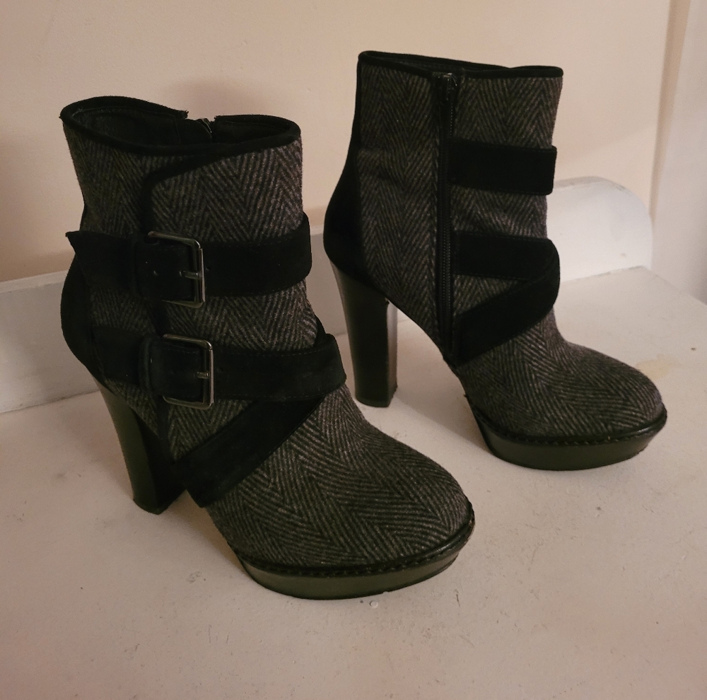 Minelli women's ankle boots in gray and black fabric Black Size 35 (4 US)